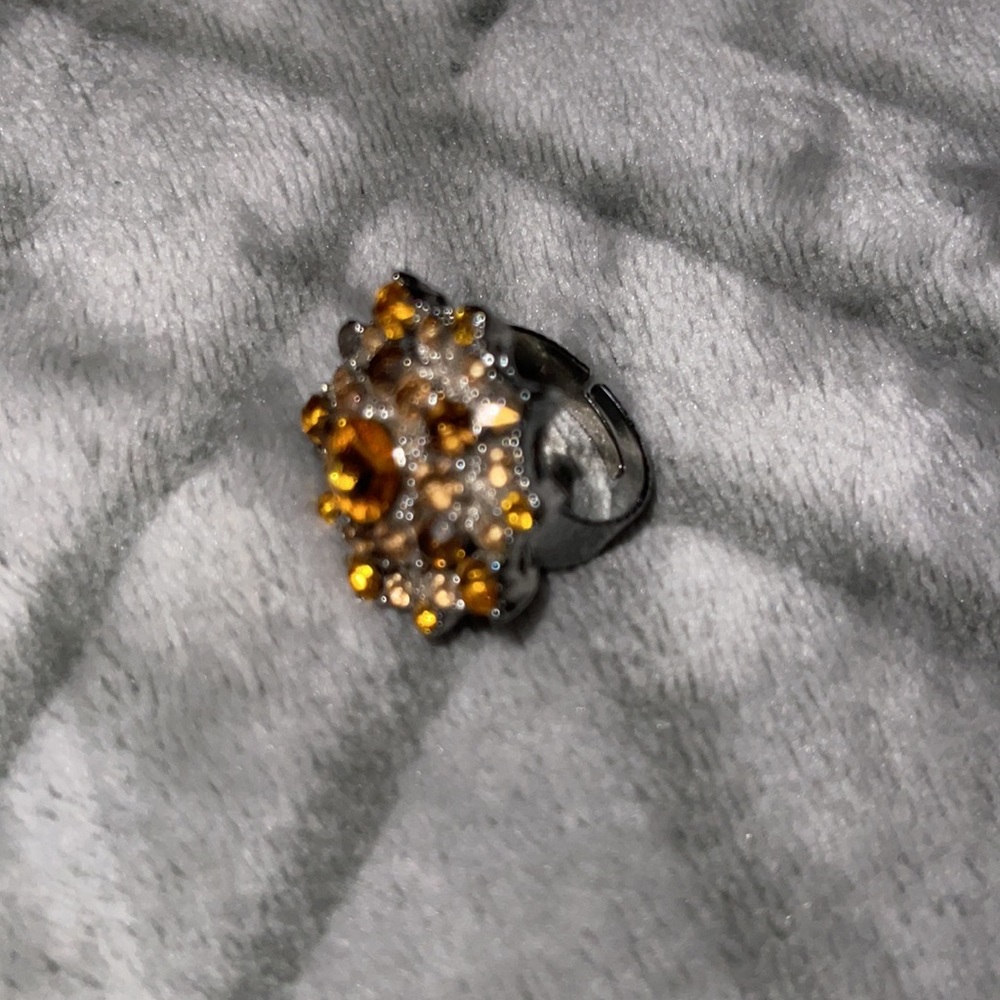 Amber ring - Picture 2 of 3